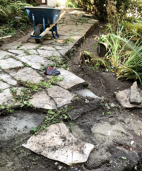 Flastone wet small block wall and fire pit in Kent